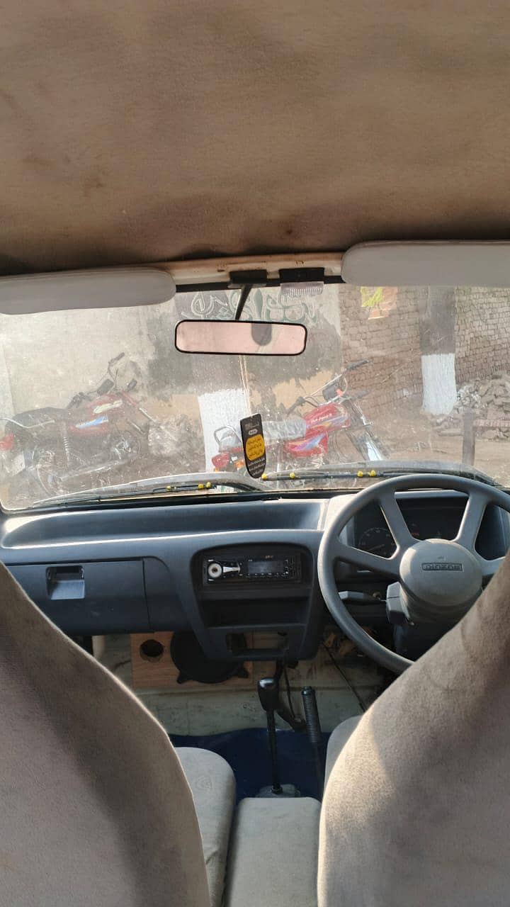 Suzuki Bolan 2010 1