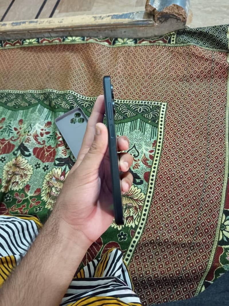 Realme C51 2