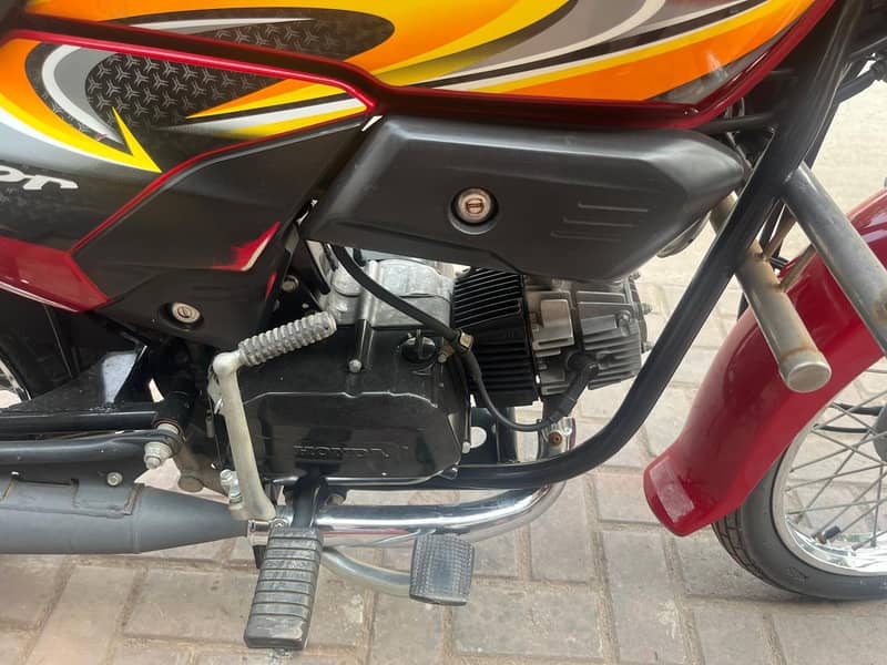 25 model in new condition 3