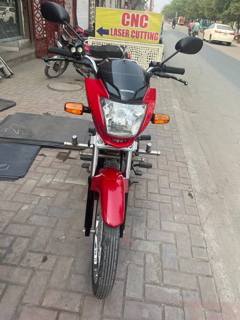 25 model in new condition 4