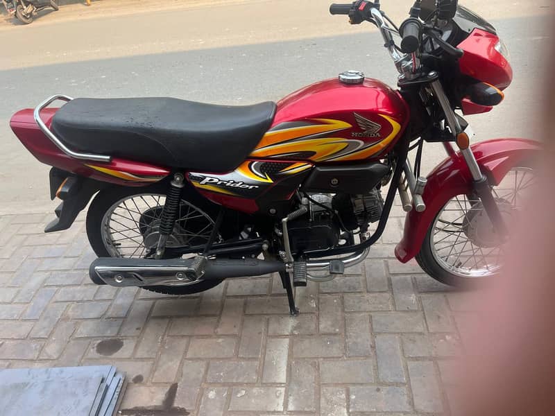 25 model in new condition 5