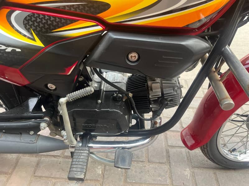 25 model in new condition 9