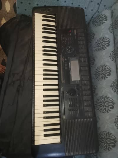 Yamaha psr 520