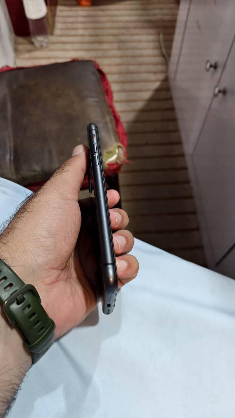 Apple iPhone 11 2