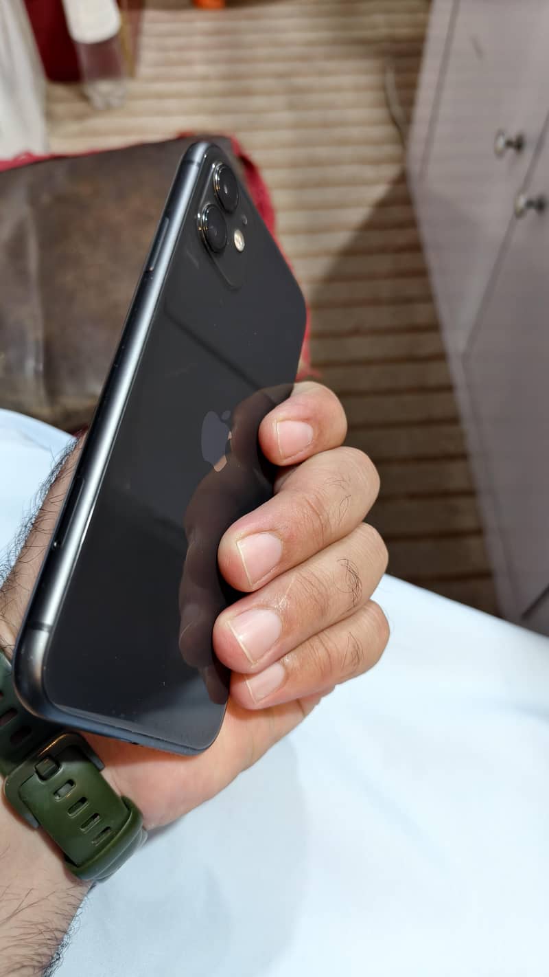 Apple iPhone 11 5