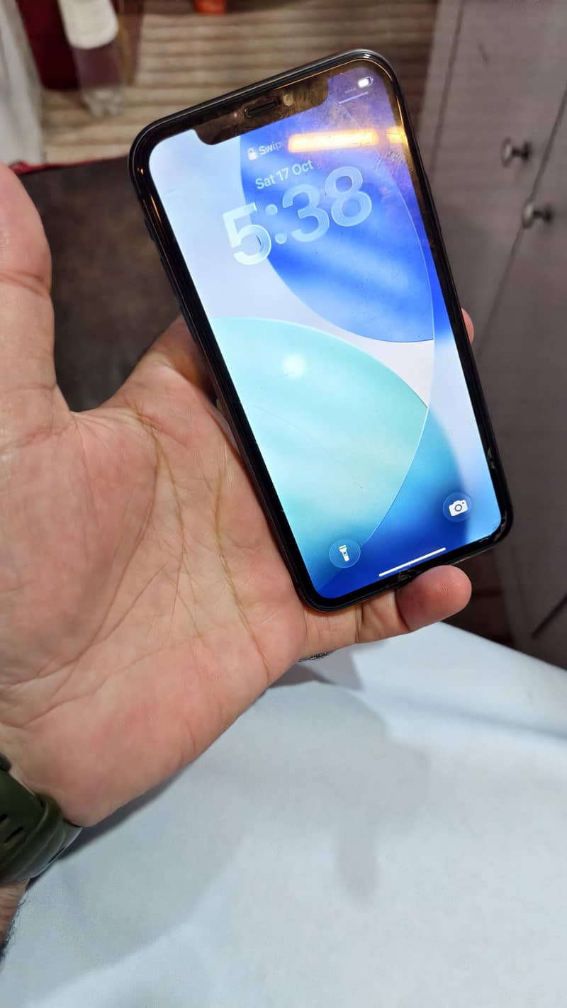 Apple iPhone 11 6
