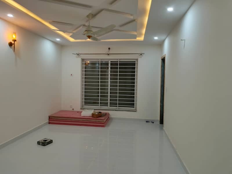 Upper Portion 95000 16