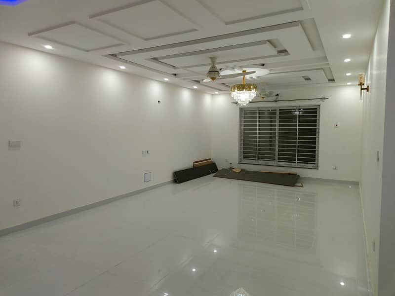 Upper Portion 95000 19