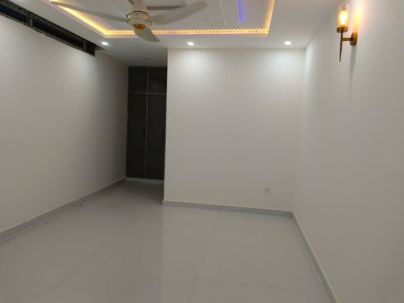 Upper Portion 95000 22