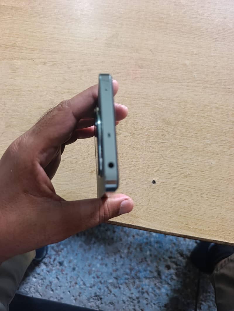 Realme 12 Plus 1
