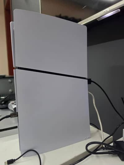 Ps5 Slim 800gb with 2 controllers 14.10