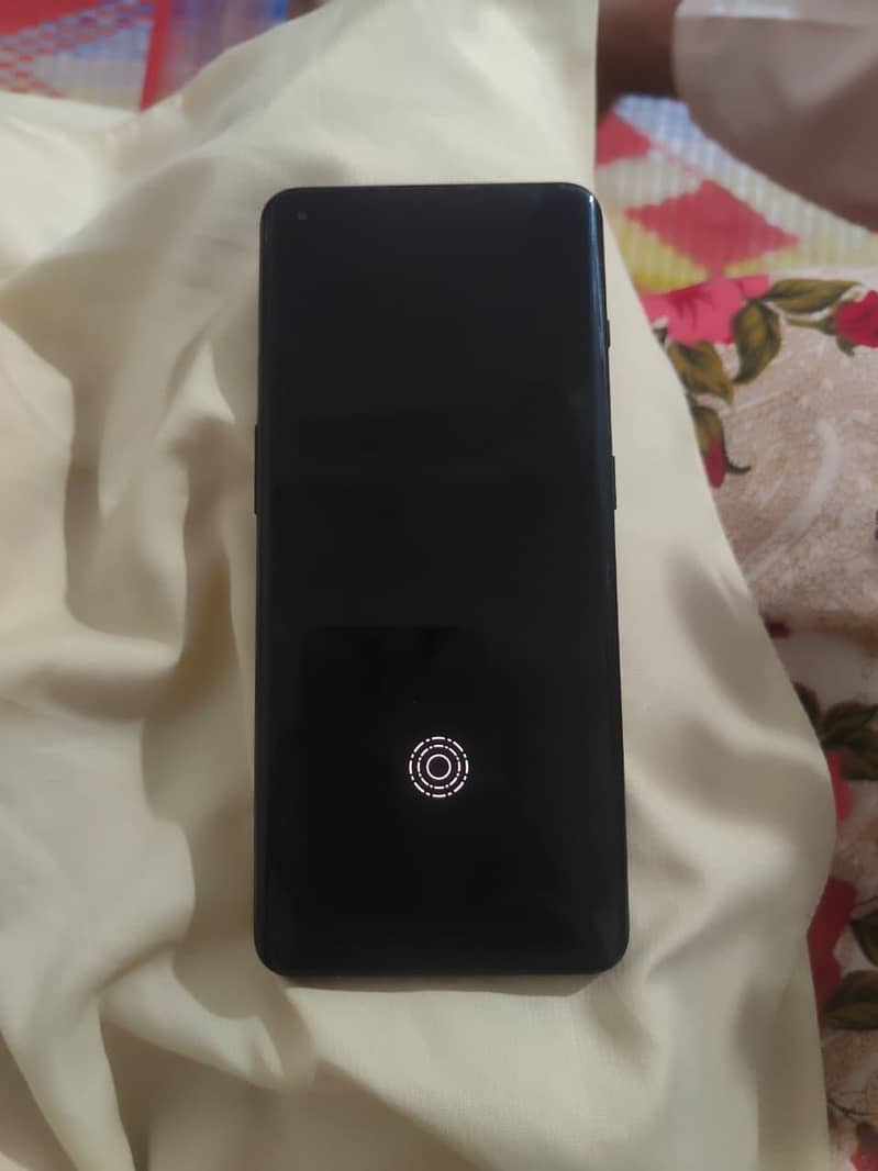 One Plus 10 Pro 4