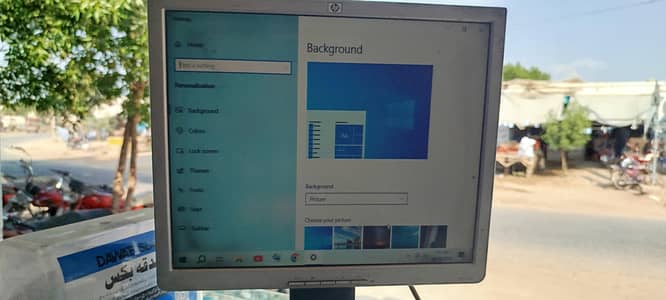 HP 1740 LCD MONITOR