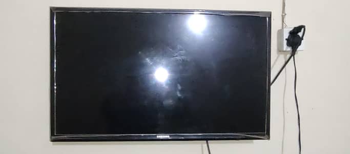 Samsung 32-Inch LED TV for Sale in Karachi