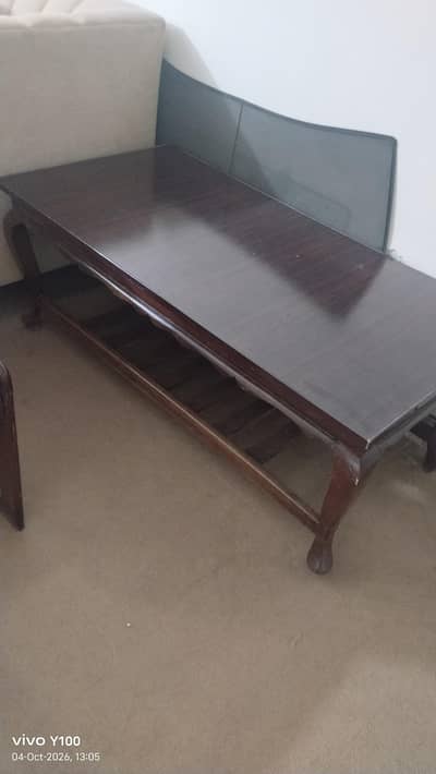 table for drawing room or tv lounge