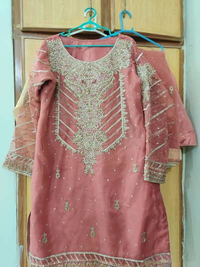 One time used heavy hand made embroidery designs bridal dress