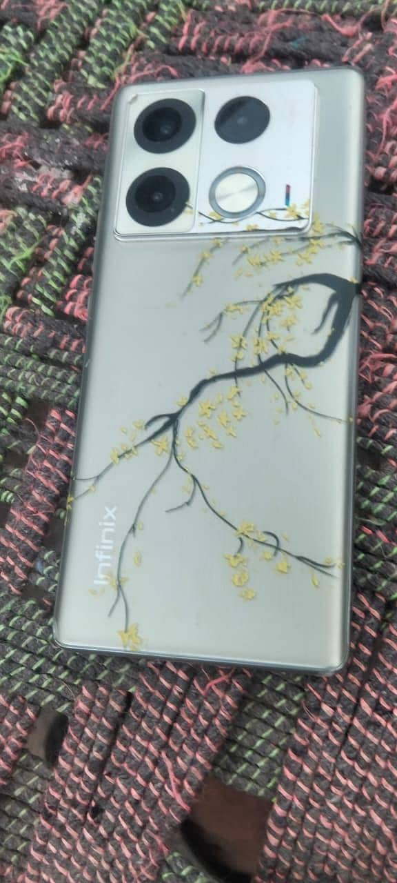 Infinix Note 40 Pro 1