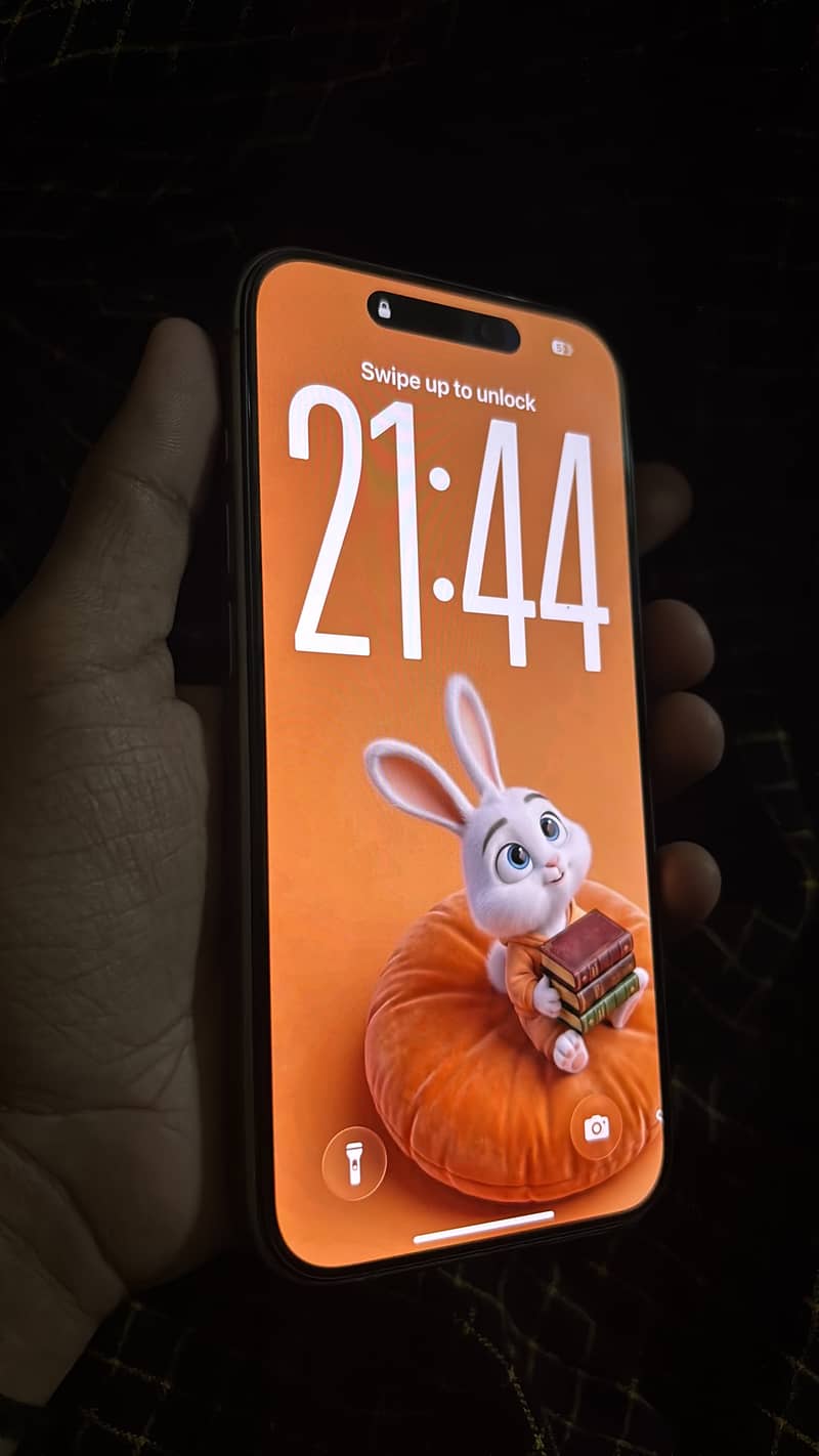 Apple iPhone 15 Pro 0