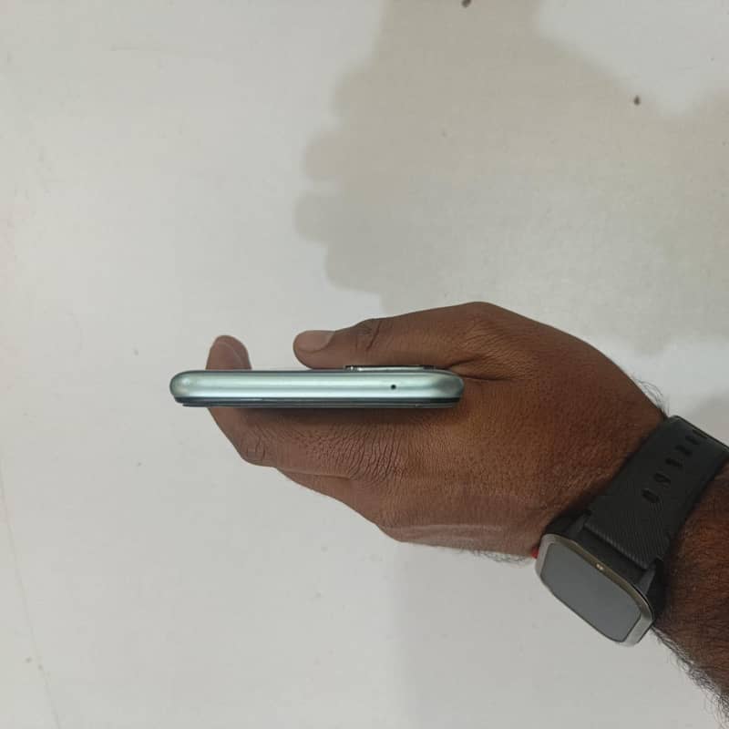 OPPO A76 4