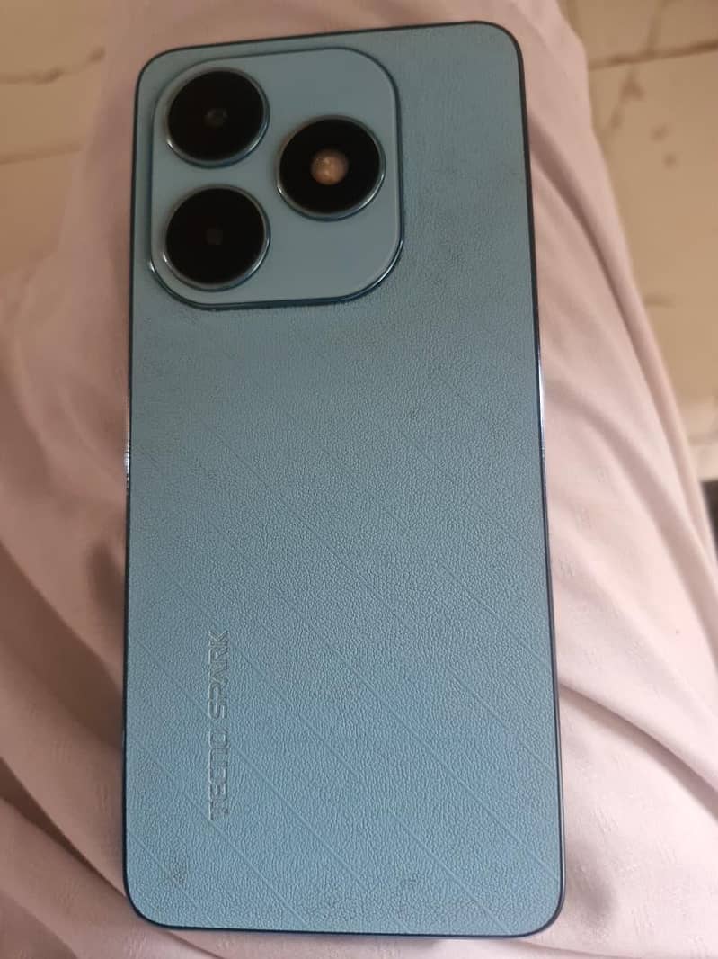 Tecno Spark 20 1