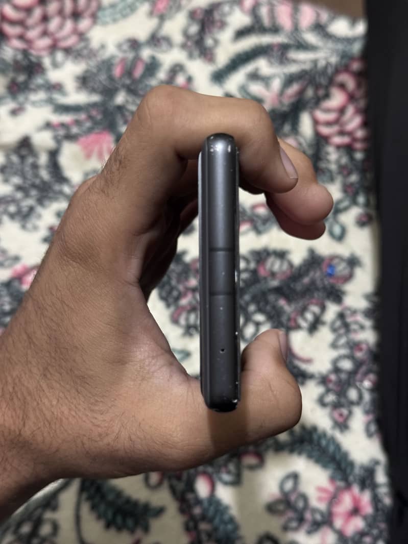 Google Pixel 7a 3