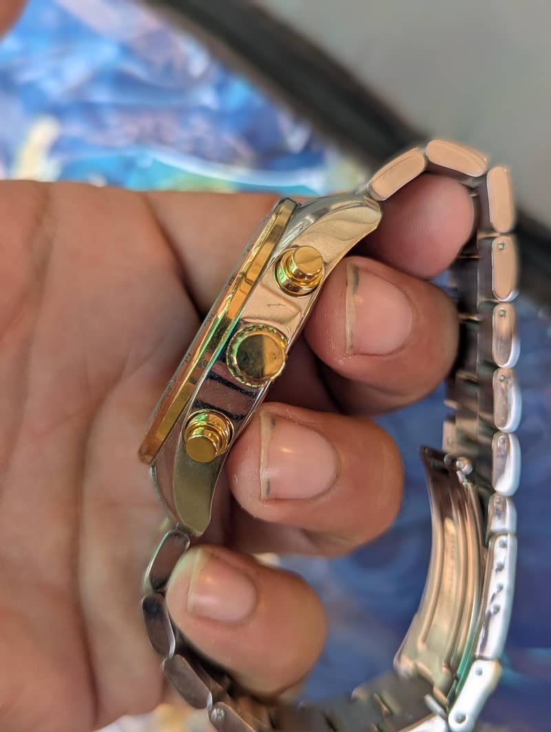 invicta 2