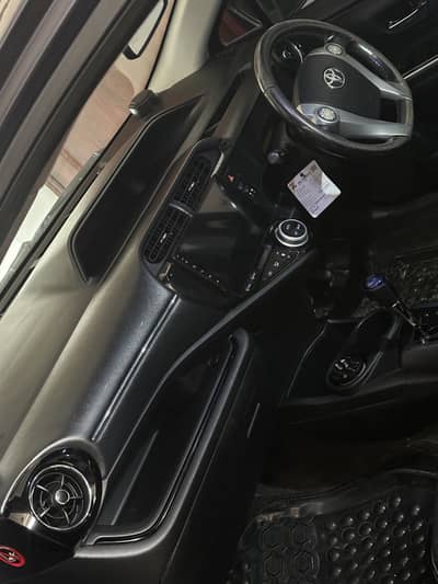Toyota Aqua 2015