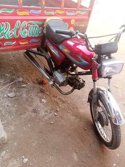 United 100 CC loder engine tyre body ok hy sub