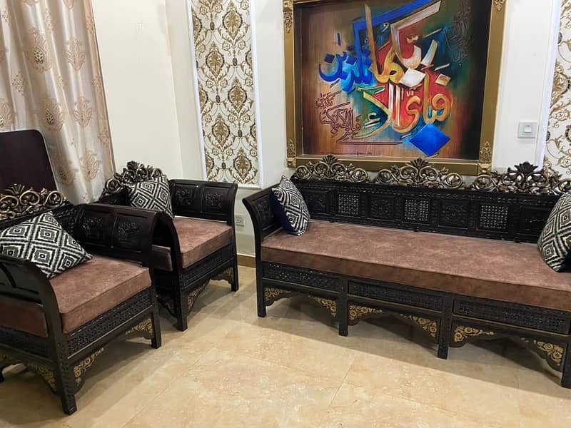 Chinioti sofa 0