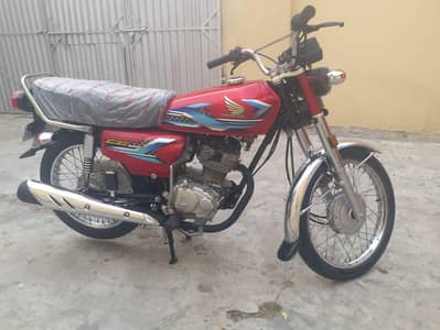 new bike ki condistion hai 2024 modle hai urjent sale 03135397232