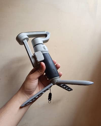 Mobile Gimble ZHIYUN CINEPEER CQ5