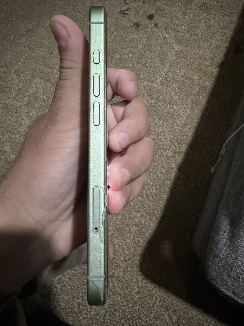 Apple iPhone 17 4