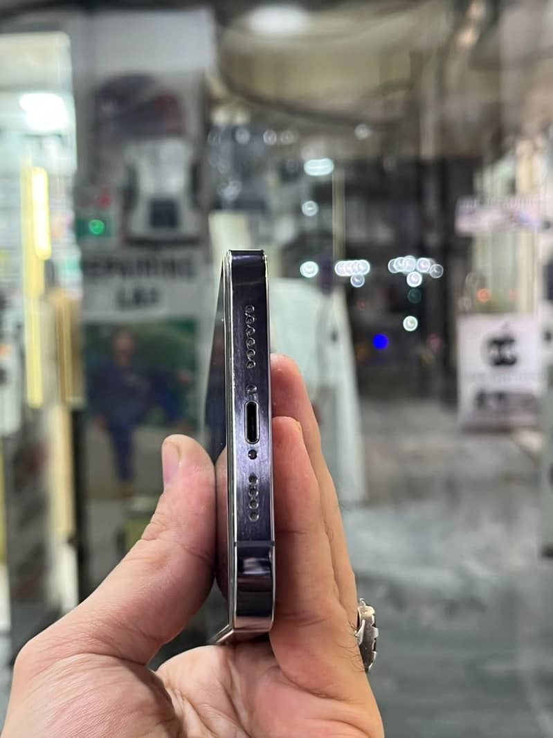 Apple iPhone 14 Pro Max 3