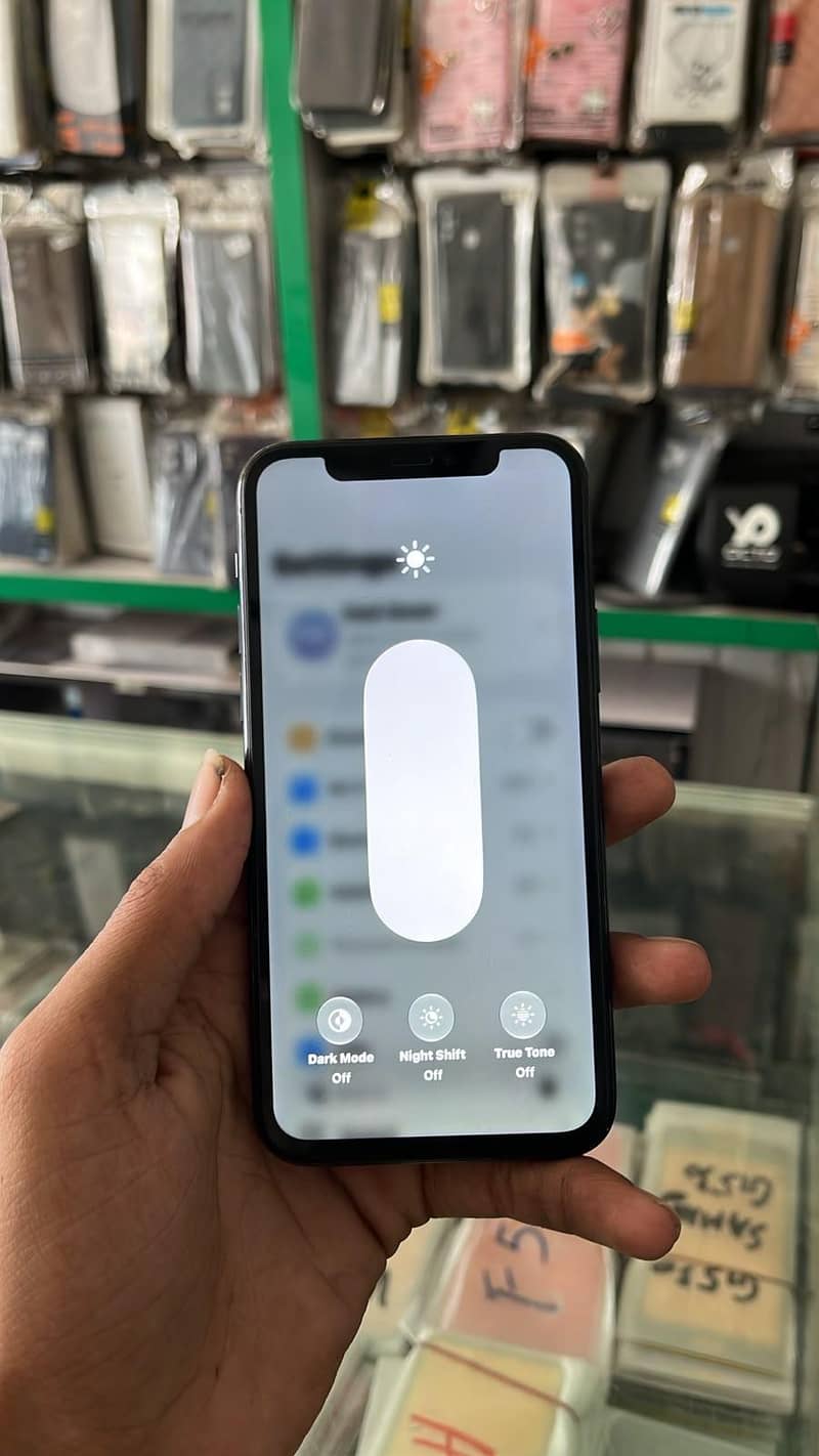 Apple iPhone 11 Pro 3