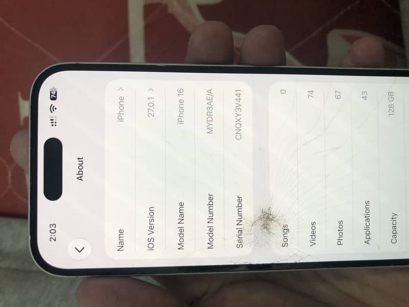 Iphone 16 middle east version 5