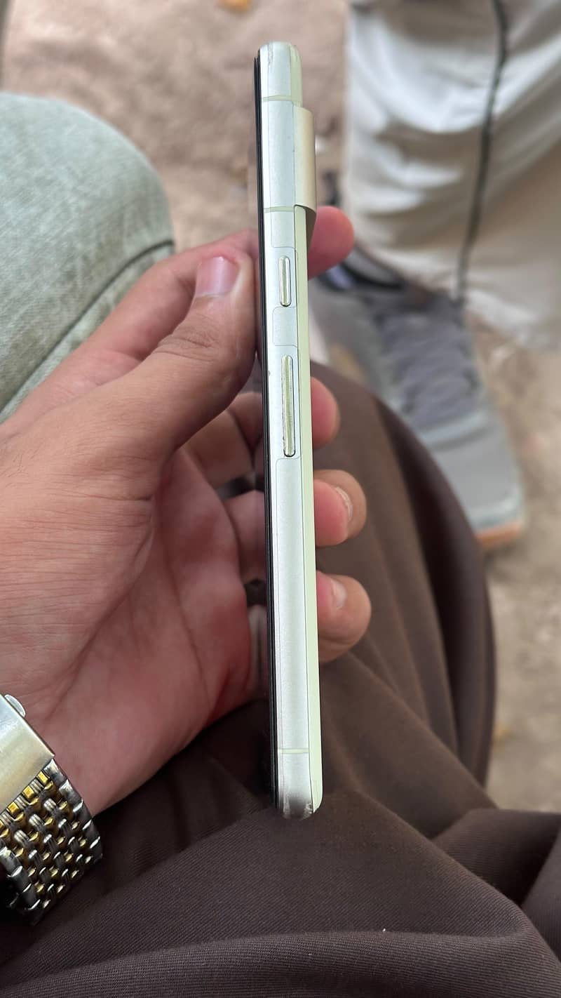 Google Pixel 7 3