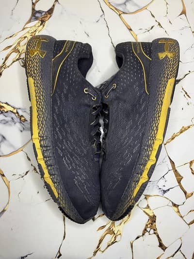 Under Armour UA HOVR Machina