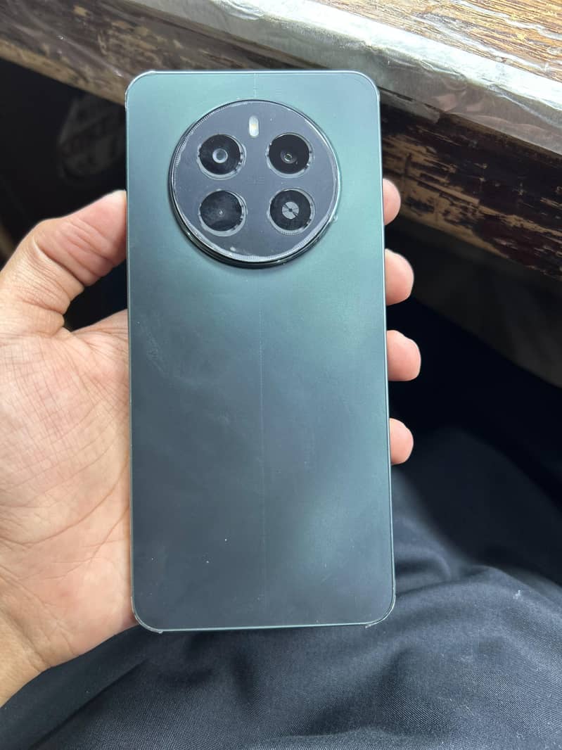 Realme 12 4