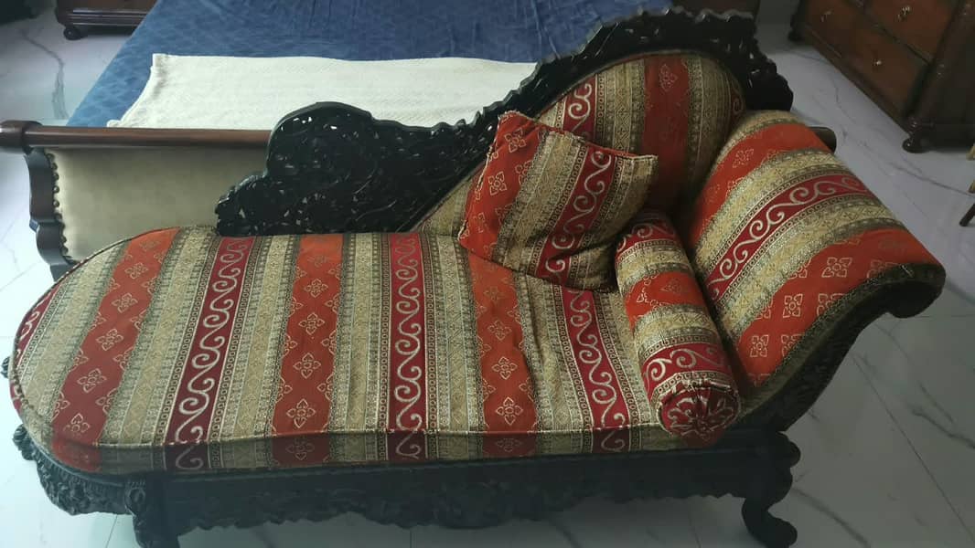 sofa couch 0