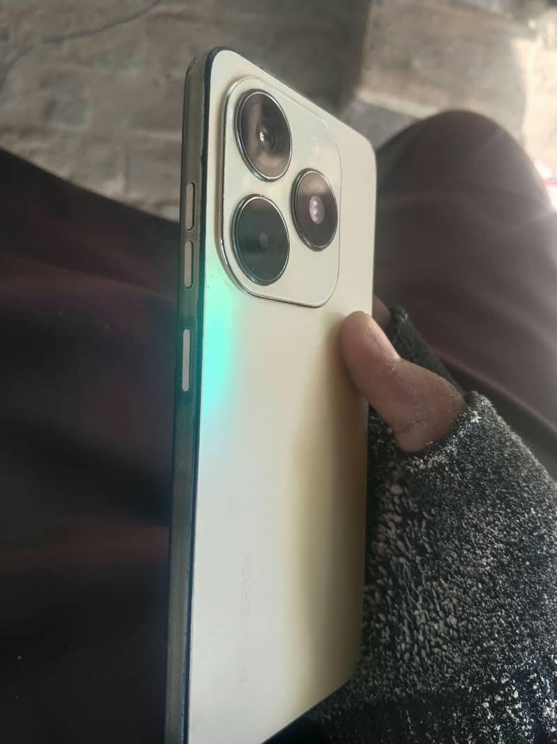 Tecno Spark 20 1