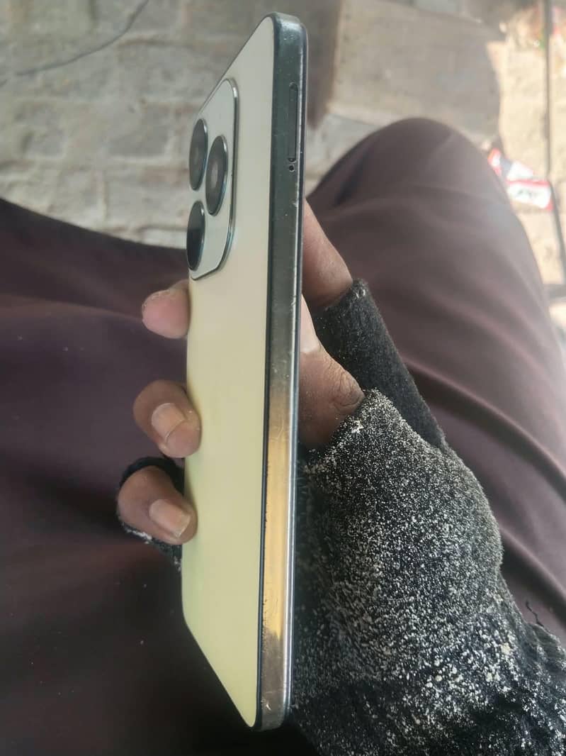 Tecno Spark 20 2