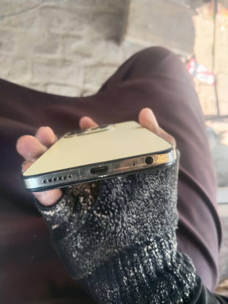 Tecno Spark 20 3