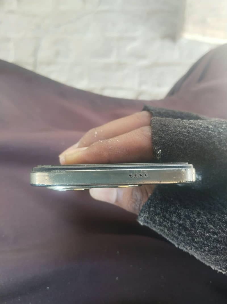 Tecno Spark 20 4