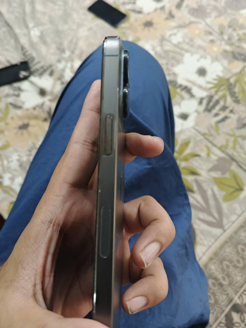 Apple iPhone 13 Pro 5