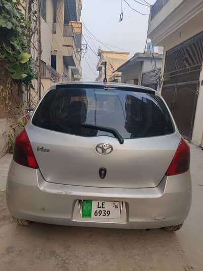 Toyota Vitz 2006