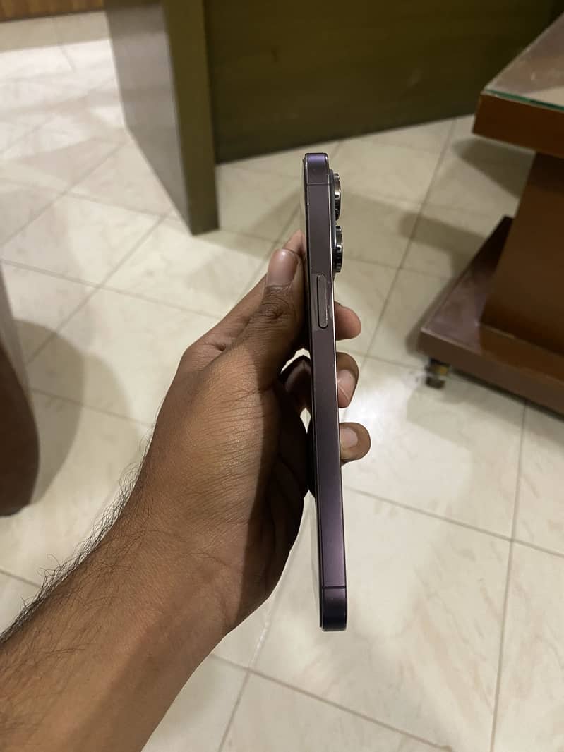 Apple iPhone 14 Pro Max 4