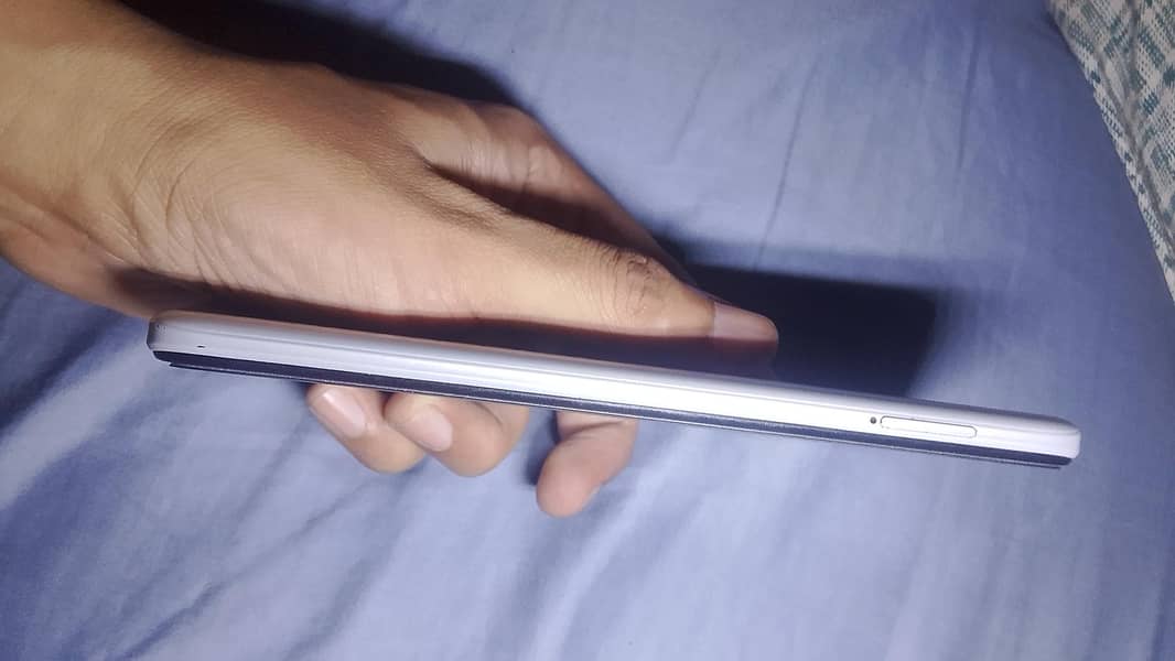Tecno Spark 8C 7