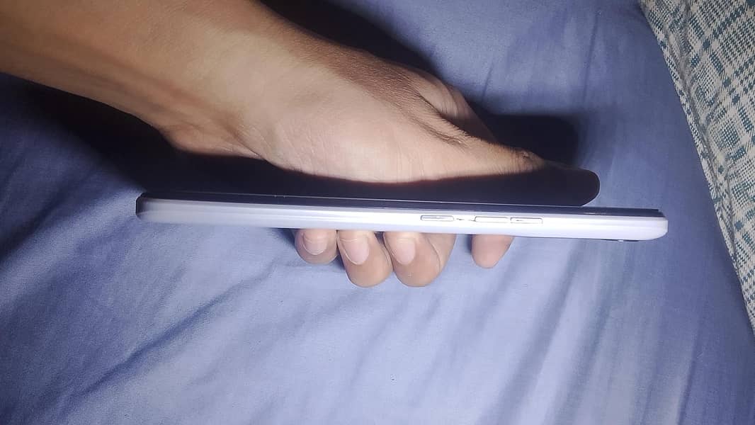 Tecno Spark 8C 8