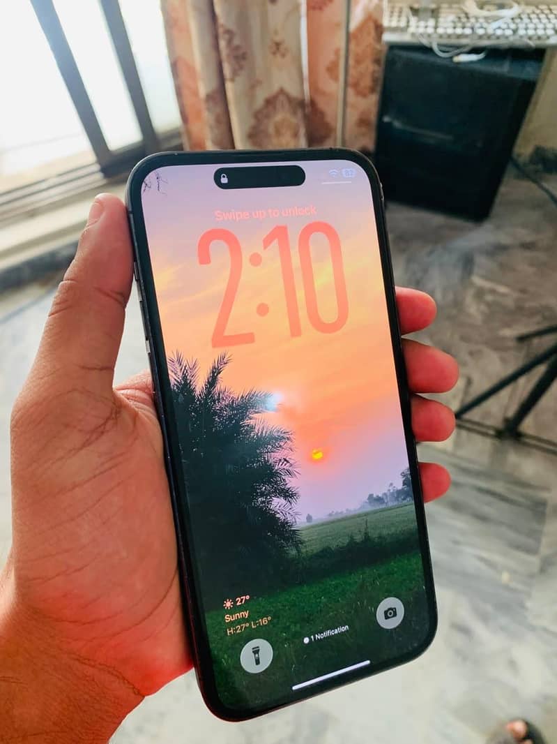 Apple iPhone 14 Pro Max 2