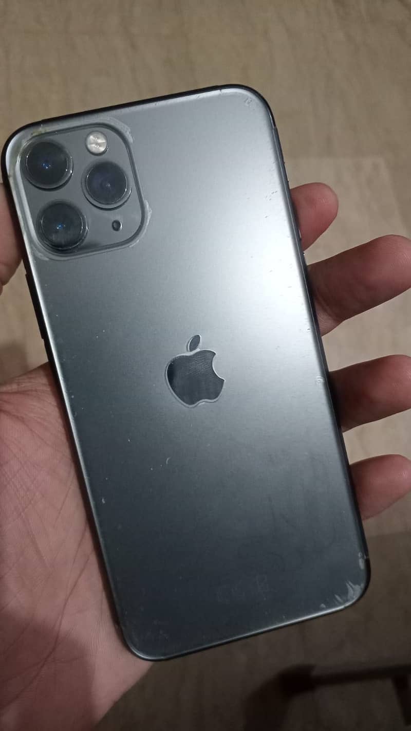 Apple iPhone 11 Pro 4